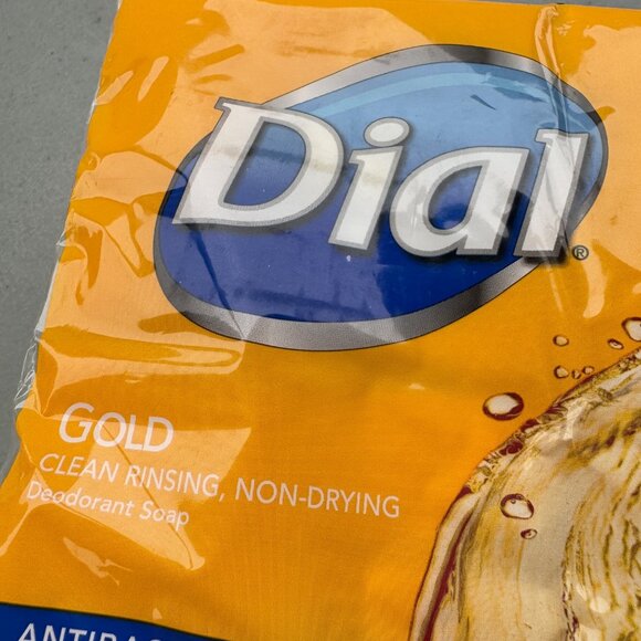 Dial Antibacterial Deodorant Gold Bar Soap 12 pack unopened - Picture 2 of 8